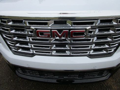 New 2026 GMC Acadia Denali image 32