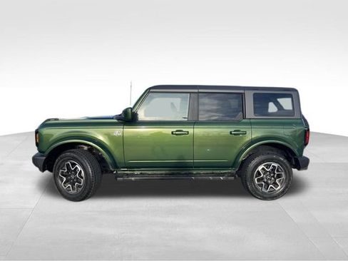 Used 2023 Ford Bronco Outer Banks image 3