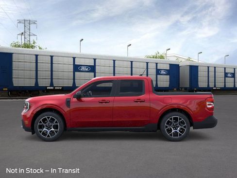 New 2026 Ford Maverick Lariat image 3