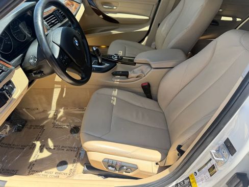 Used 2013 BMW 335i xDrive Sedan AWD/4WD image 13