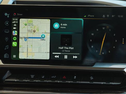 Used 2024 Chevrolet Silverado 2500 LT image 26