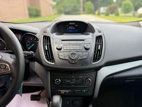 Used 2018 Ford Escape S FWD image 21