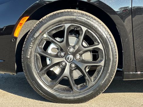 New 2026 Chrysler Pacifica Select image 33