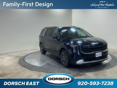 New 2026 Kia Carnival EX image 3