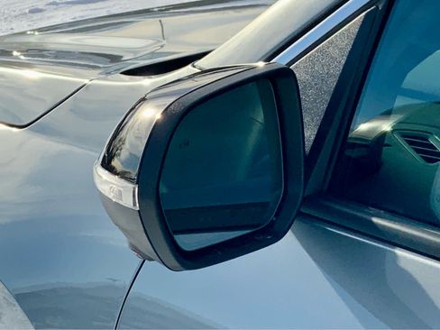 New 2026 Chevrolet Traverse High Country w/ LPO, Floor Liner Package image 15