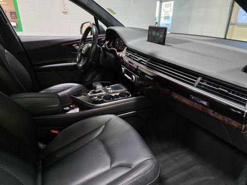 Used 2018 Audi Q7 3.0T Prestige w/ Prestige Package image 26