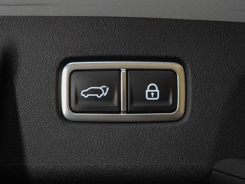 Used 2023 Kia Sorento X-Line EX image 9