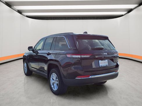 New 2025 Jeep Grand Cherokee Laredo X image 5