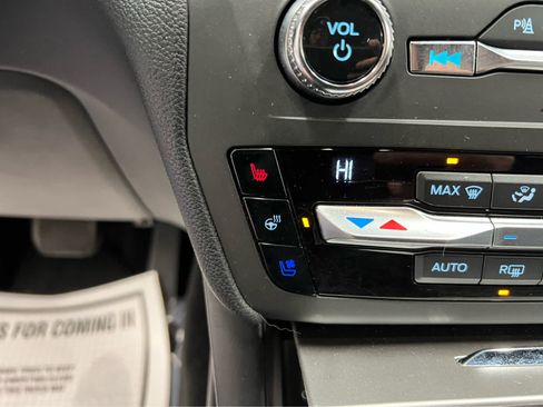 Used 2020 Ford Explorer ST image 32
