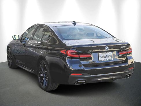 Certified 2023 BMW 530e w/ M Sport Package image 4