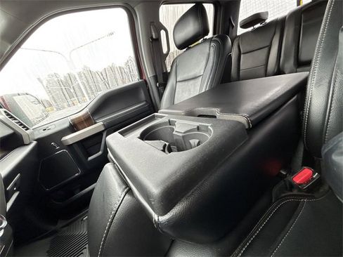Used 2017 Ford F150 Lariat image 22