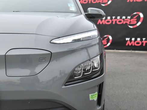 Used 2023 Hyundai Kona Limited image 11