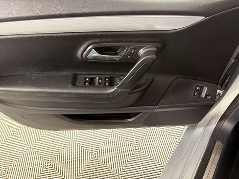 Used 2014 Volkswagen CC Sport FWD image 9