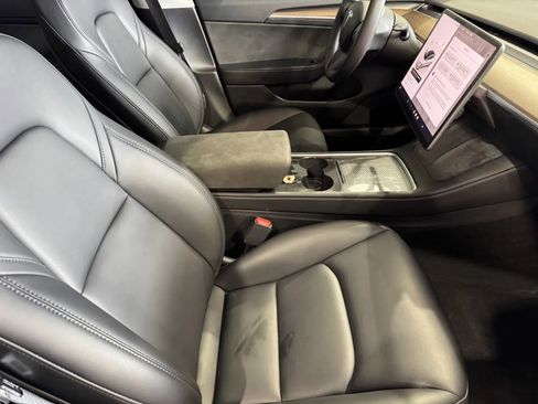 Used 2023 Tesla Model 3 Standard Range image 6