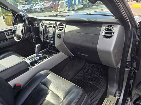Used 2013 Ford Expedition Limited image 12