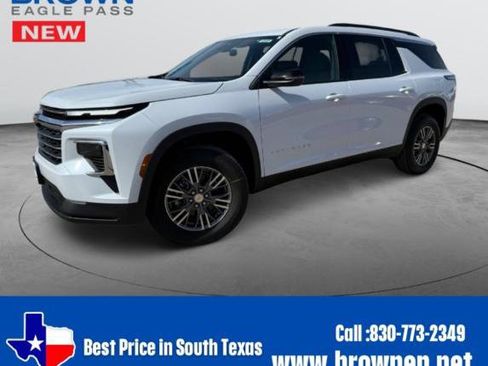 New 2026 Chevrolet Traverse LT image 1