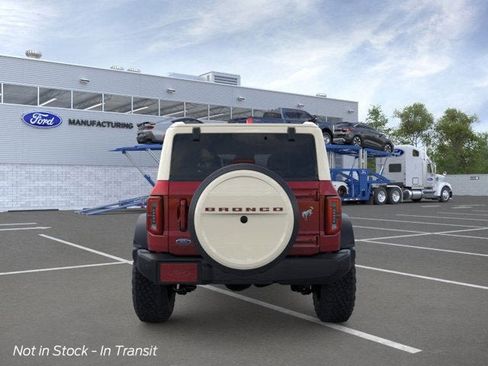 New 2026 Ford Bronco Outer Banks w/ Sasquatch Package image 7