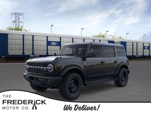 New 2026 Ford Bronco Outer Banks AWD/4WD image 1