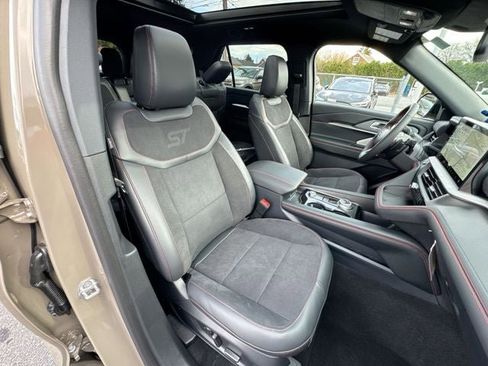 New 2026 Ford Explorer ST w/ Sun And Sound Package image 26