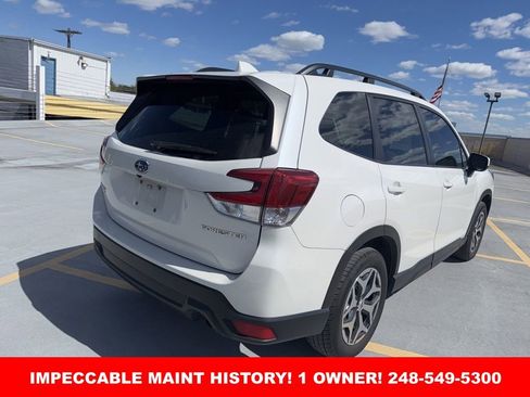 Used 2023 Subaru Forester Premium AWD/4WD image 7