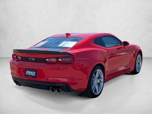 Used 2021 Chevrolet Camaro LT w/ Technology Package RWD image 5