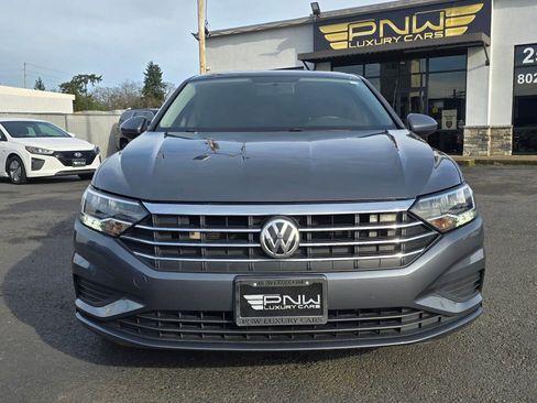 Used 2019 Volkswagen Jetta R-Line FWD image 3