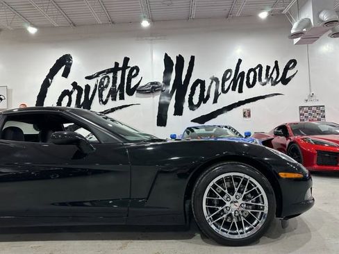 Used 2011 Chevrolet Corvette Coupe w/ Preferred Equipment Group image 5
