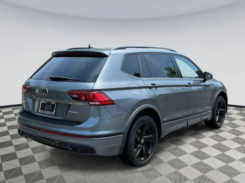 Used 2023 Volkswagen Tiguan SE R-Line FWD image 2