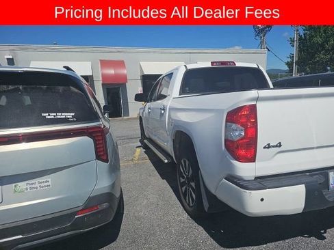 Used 2019 Toyota Tundra Limited w/ Limited Premium Package AWD/4WD image 12
