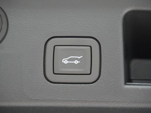 New 2026 Chevrolet Equinox ACTIV w/ Convenience Package III image 7