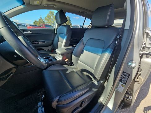 Used 2022 Kia Sportage EX AWD/4WD image 15