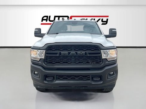 Used 2024 RAM 2500 Tradesman w/ Chrome Appearance Group image 2