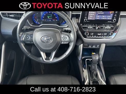 Used 2022 Toyota Corolla Cross XLE FWD image 18