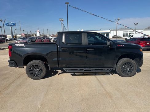 Used 2023 Chevrolet Silverado 1500 Custom Trail Boss AWD/4WD image 33