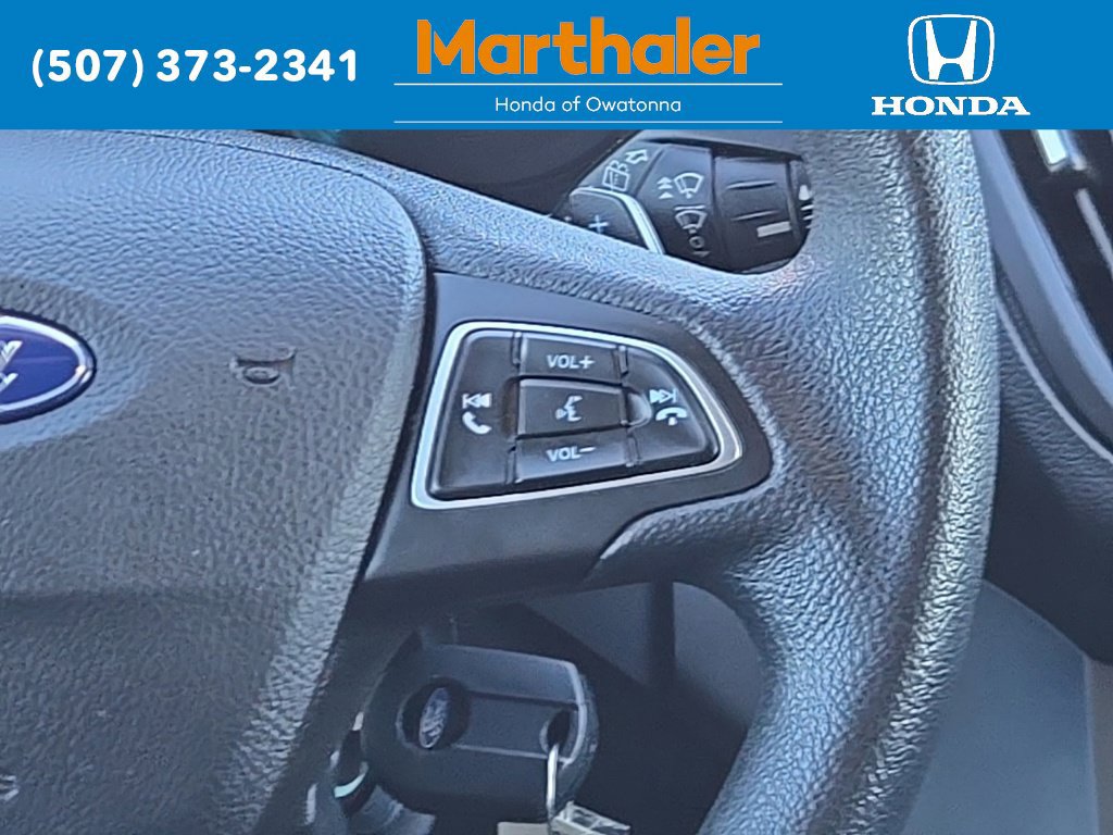 Used 2017 Ford Escape SE w/ SE Cold Weather Package AWD/4WD image 25