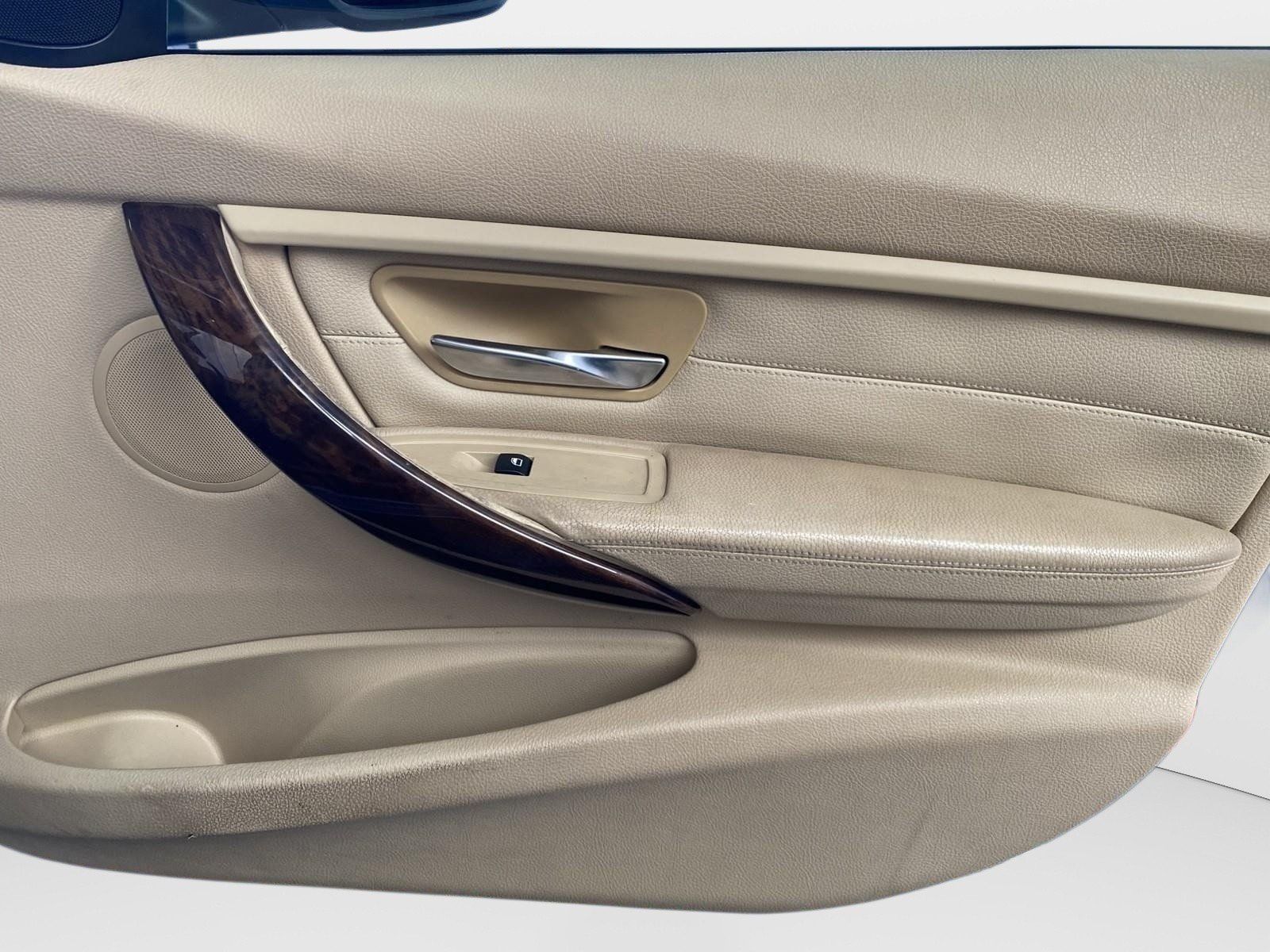 Used 2013 BMW 328i Sedan RWD image 7