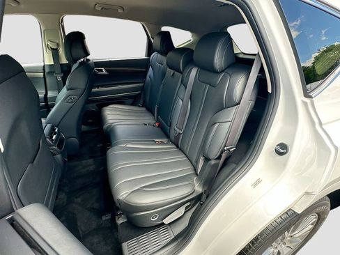 Used 2024 Genesis GV80 2.5T AWD/4WD image 24
