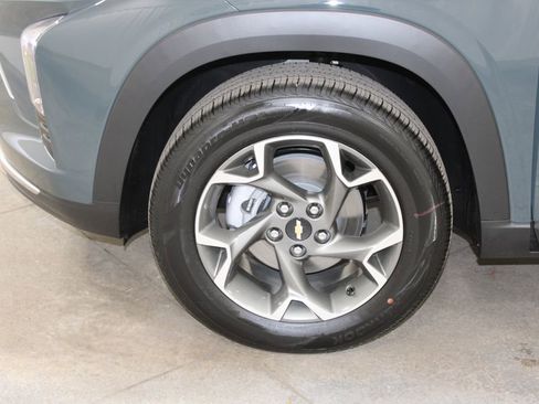 New 2026 Chevrolet Trax LT w/ Driver Confidence Package image 47