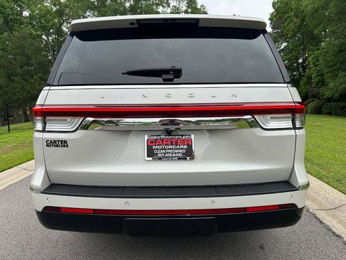 Used 2023 Lincoln Navigator Reserve AWD/4WD image 6