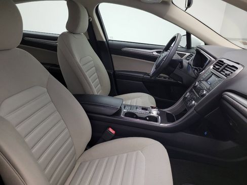 Used 2018 Ford Fusion S image 21