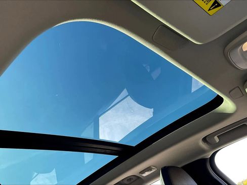 Used 2023 Volvo XC90 B6 Plus w/ Protection Package Premier image 25