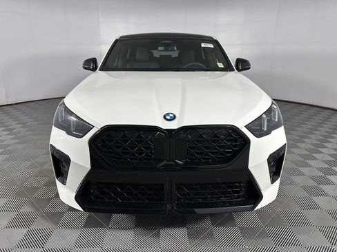 New 2026 BMW X2 xDrive28i image 3