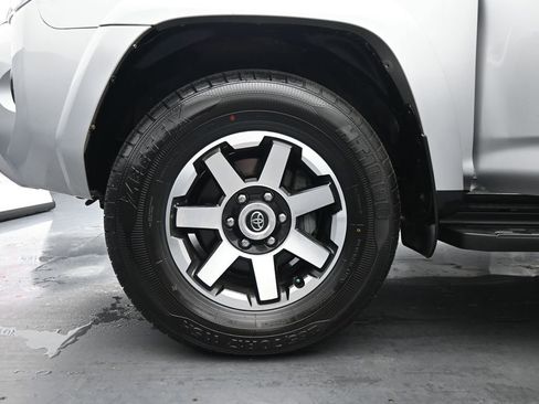 Used 2022 Toyota 4Runner TRD Off-Road Premium image 13