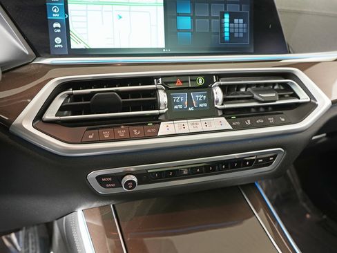 Used 2022 BMW X5 xDrive45e w/ M Sport Package image 28