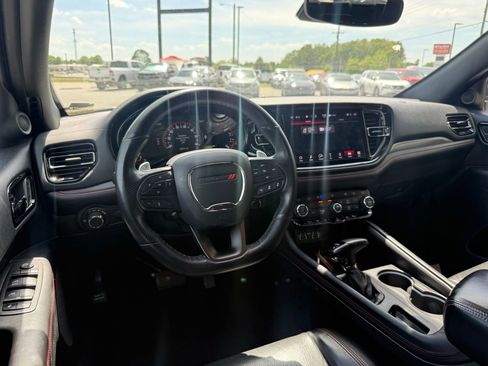 Used 2024 Dodge Durango GT RWD image 4