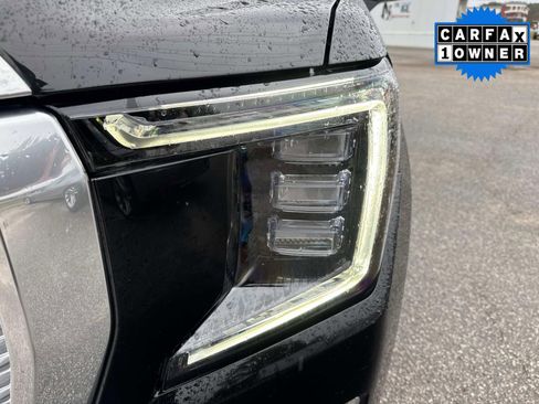 Used 2023 GMC Yukon XL Denali w/ Advanced Technology Package image 10