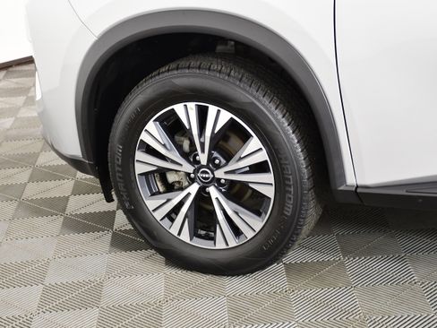 Used 2022 Nissan Rogue SV AWD/4WD image 52
