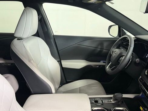 Used 2025 Lexus RX 350 Premium Plus w/ Convenience Package FWD image 36