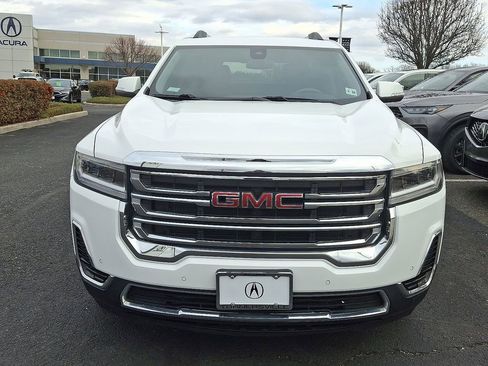 Used 2023 GMC Acadia SLE w/ Driver Convenience Package image 2