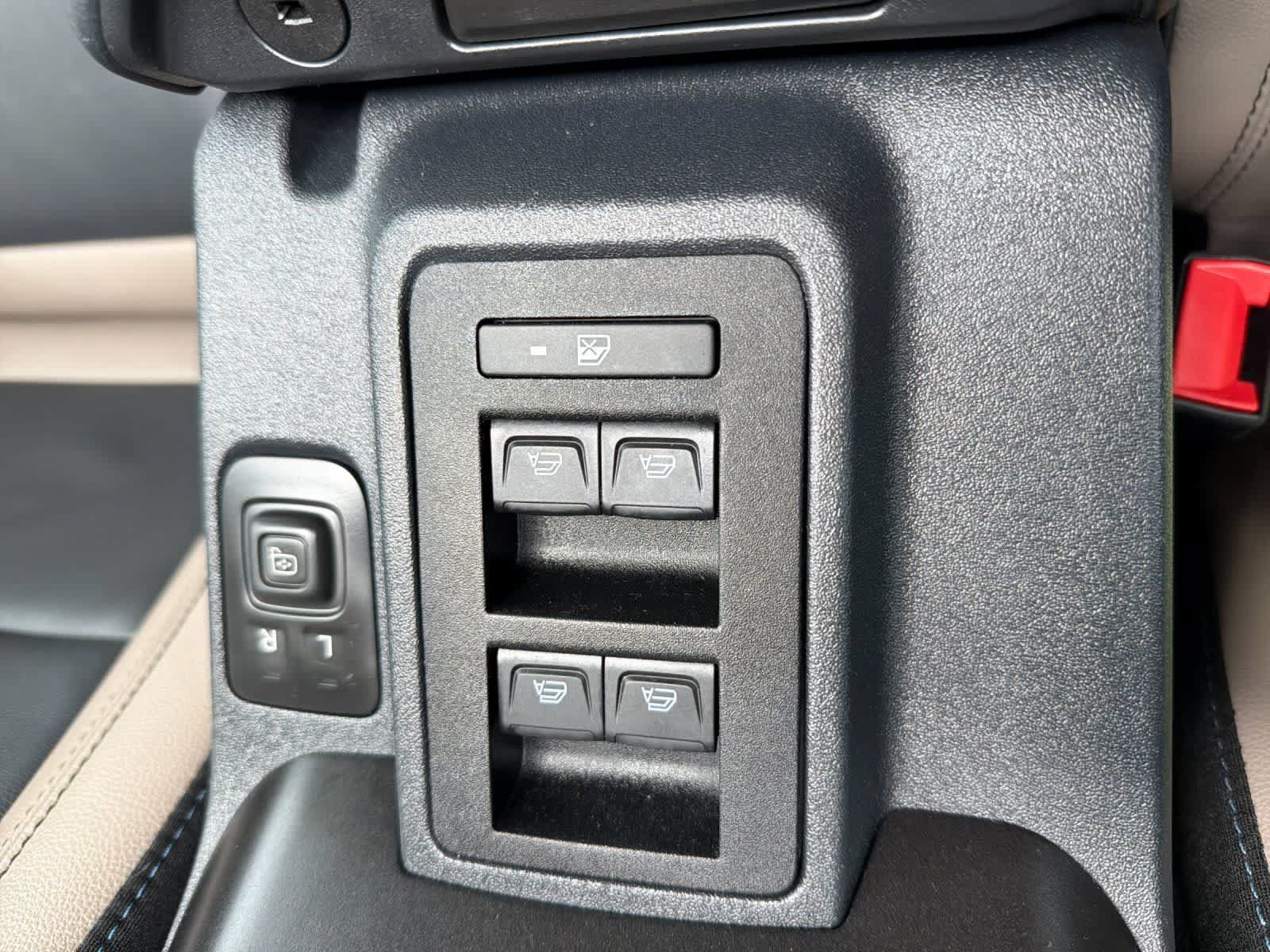 Used 2022 Ford Bronco Wildtrak AWD/4WD image 29